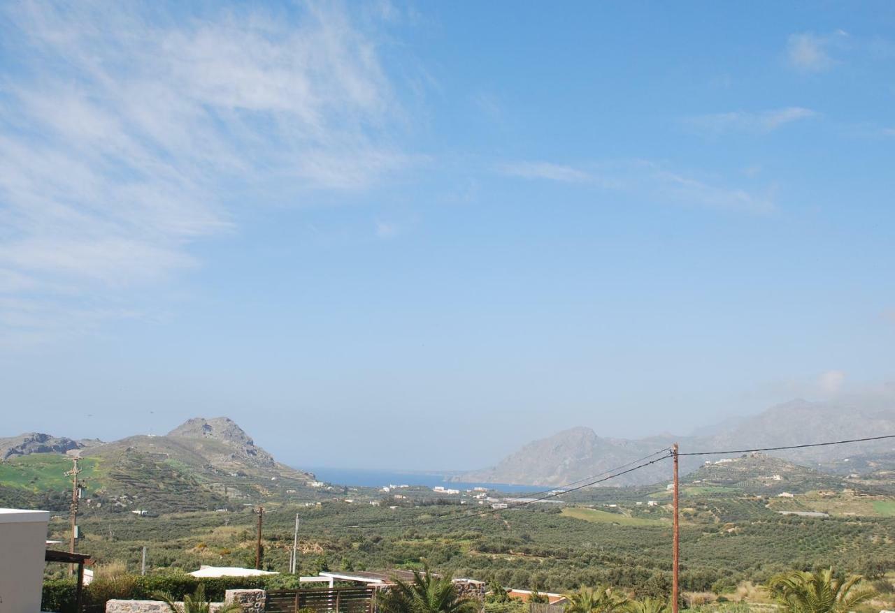 Villa With A Pool In Lefkogia Lefkogeia Екстериор снимка