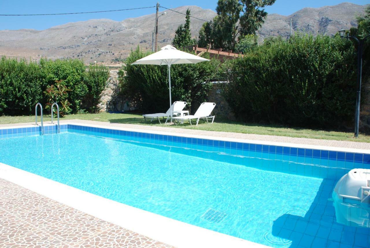 Villa With A Pool In Lefkogia Lefkogeia Екстериор снимка